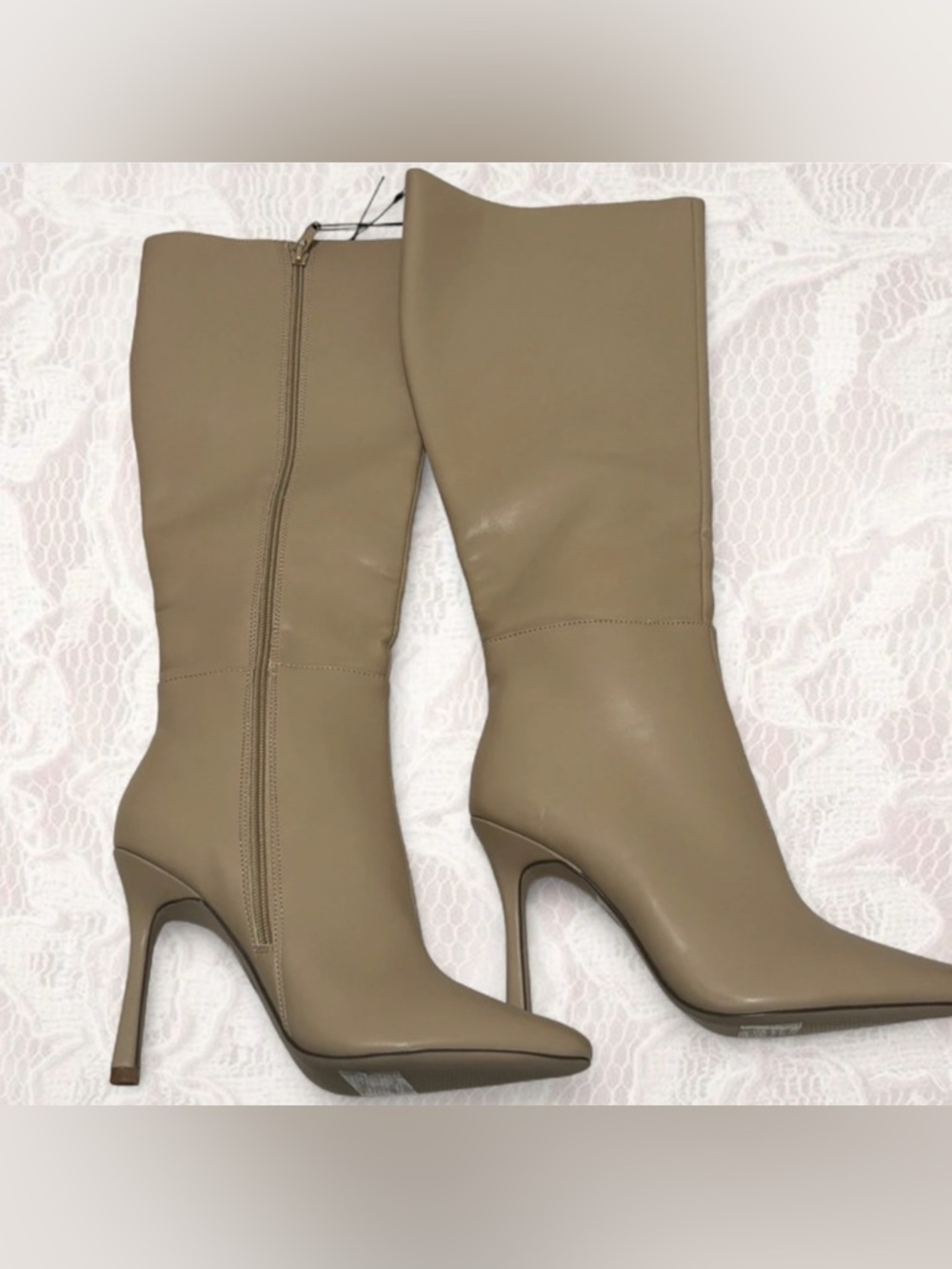 Forever 21 • Knee High Heel Boots